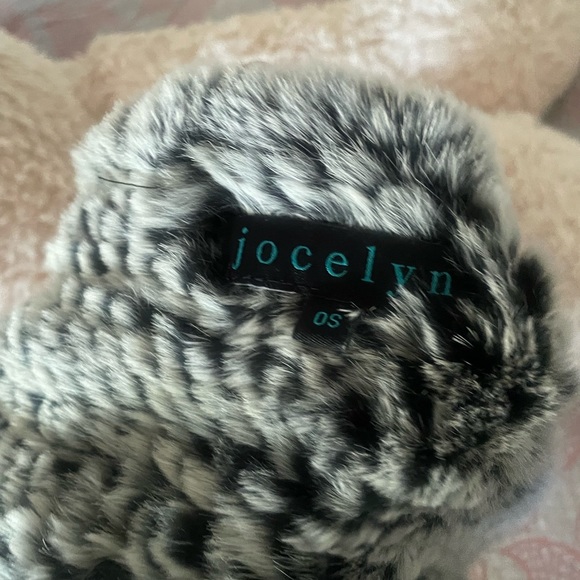 Jocelyn Fur Funnel - Picture 2 of 2